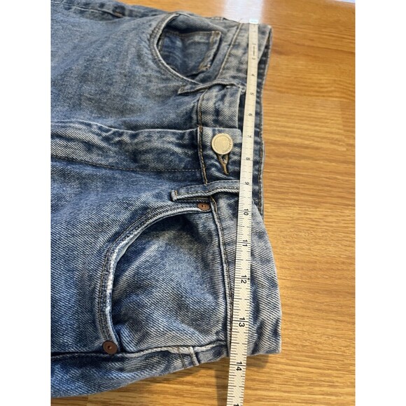 Blank NYC Distressed Light Wash Straight Leg “ The Howard” Jeans Size 25 - Picture 5 of 7